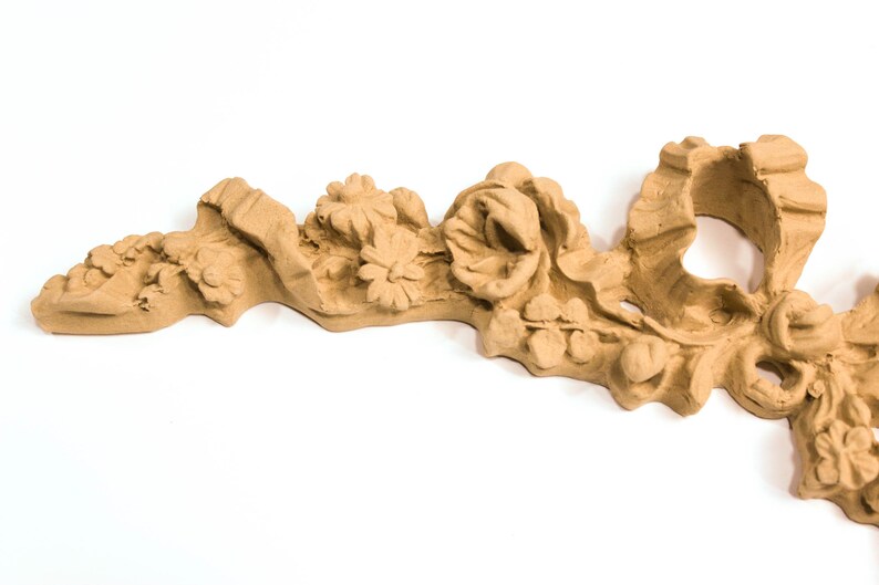 Floral and Bow Centerpiece Decorative Applique IFW 2881
